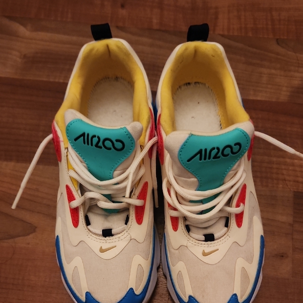 Nike Wmns Air Max 200 'Legend of Her - Picture 11 of 11